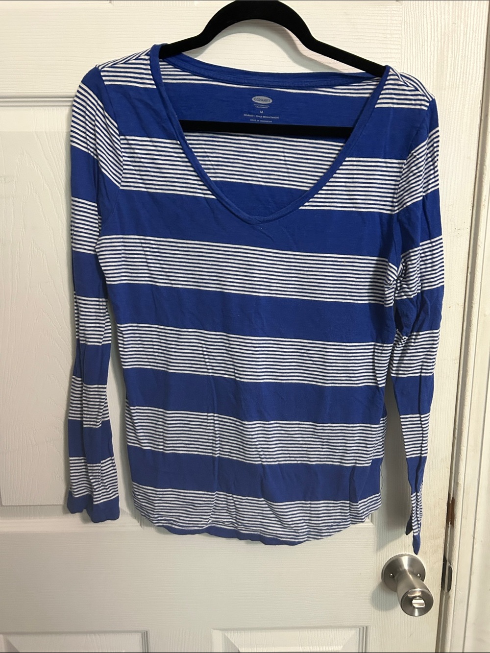 Old Navy Blue and White Striped Long-Sleeve V-Neck Tee